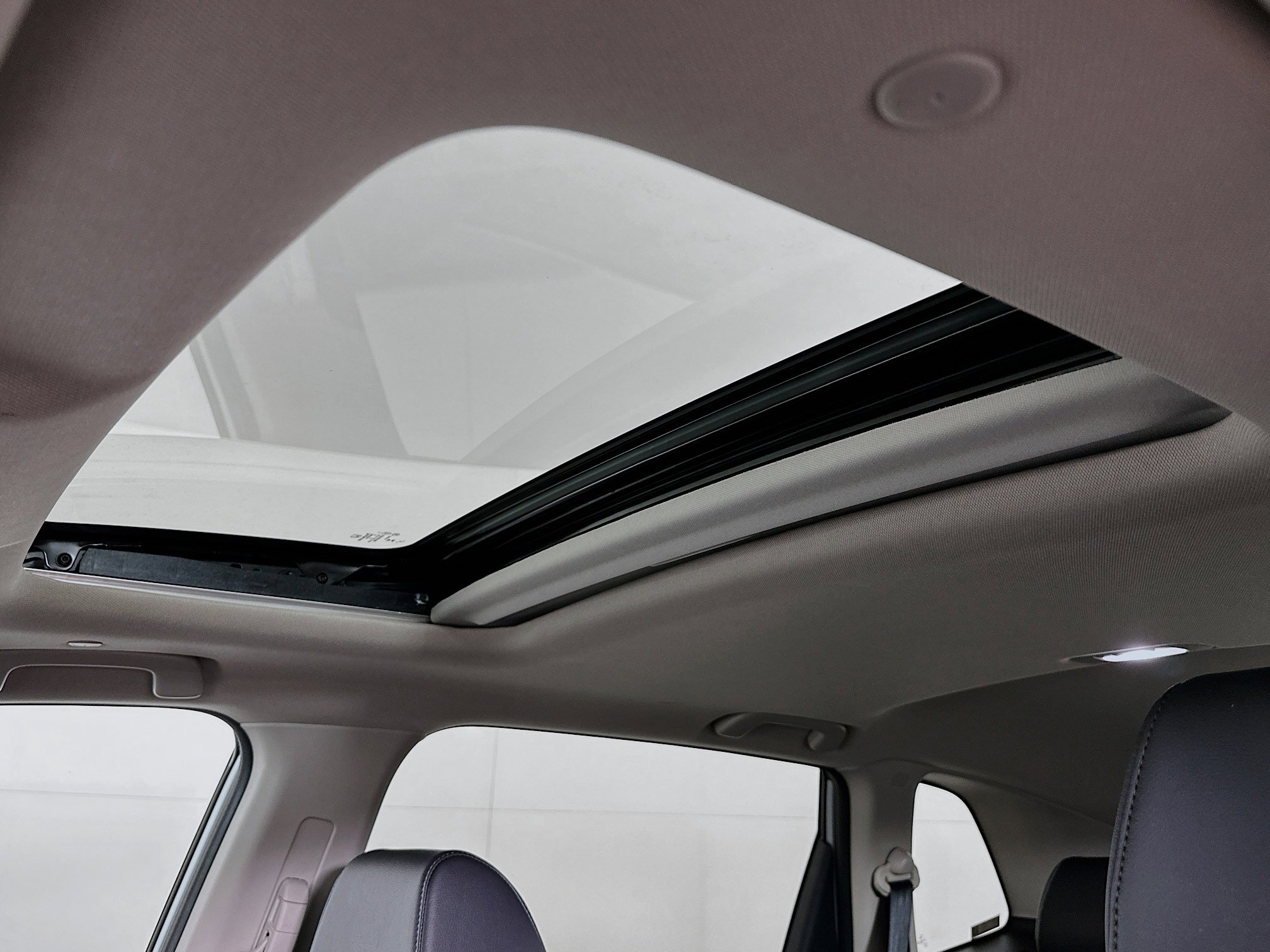 Used 2025 Honda CR-V EX-L image 25