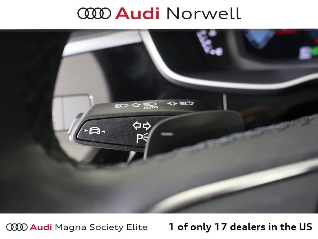Used 2023 Audi Q3 2.0T Premium w/ Convenience Package AWD/4WD image 28