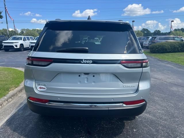 New 2026 Jeep Grand Cherokee Laredo X AWD/4WD image 23