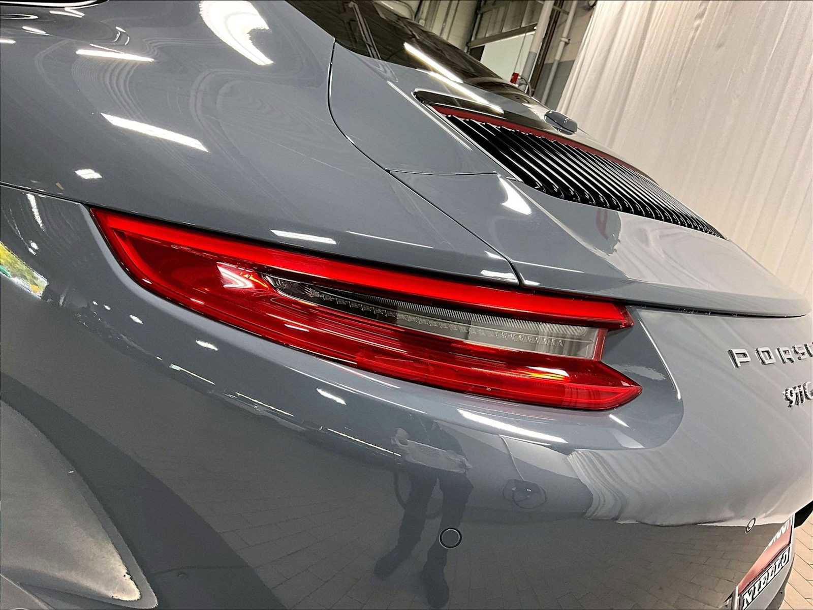 Used 2017 Porsche 911 Carrera S image 34