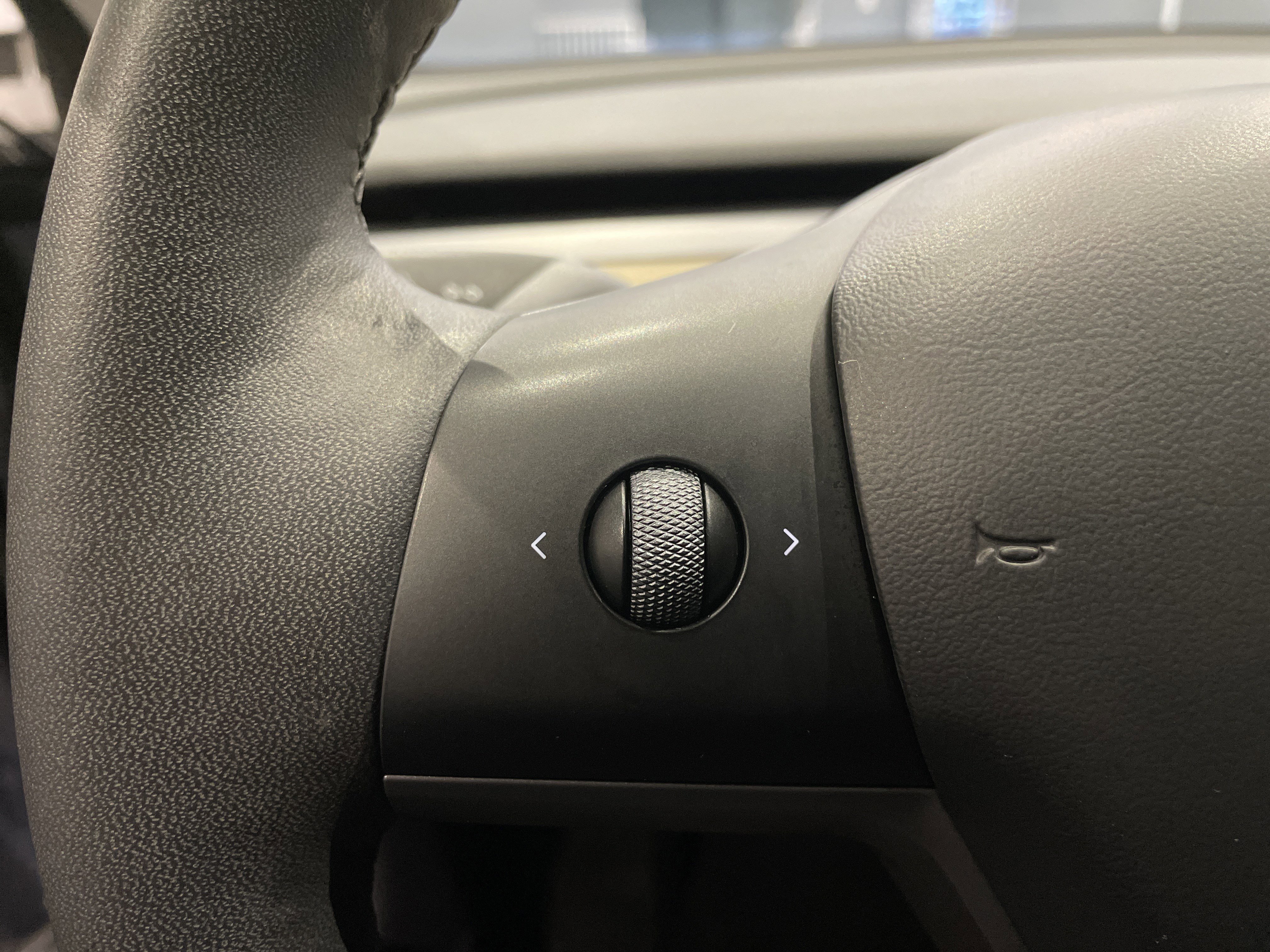 Used 2023 Tesla Model 3 Standard Range image 20