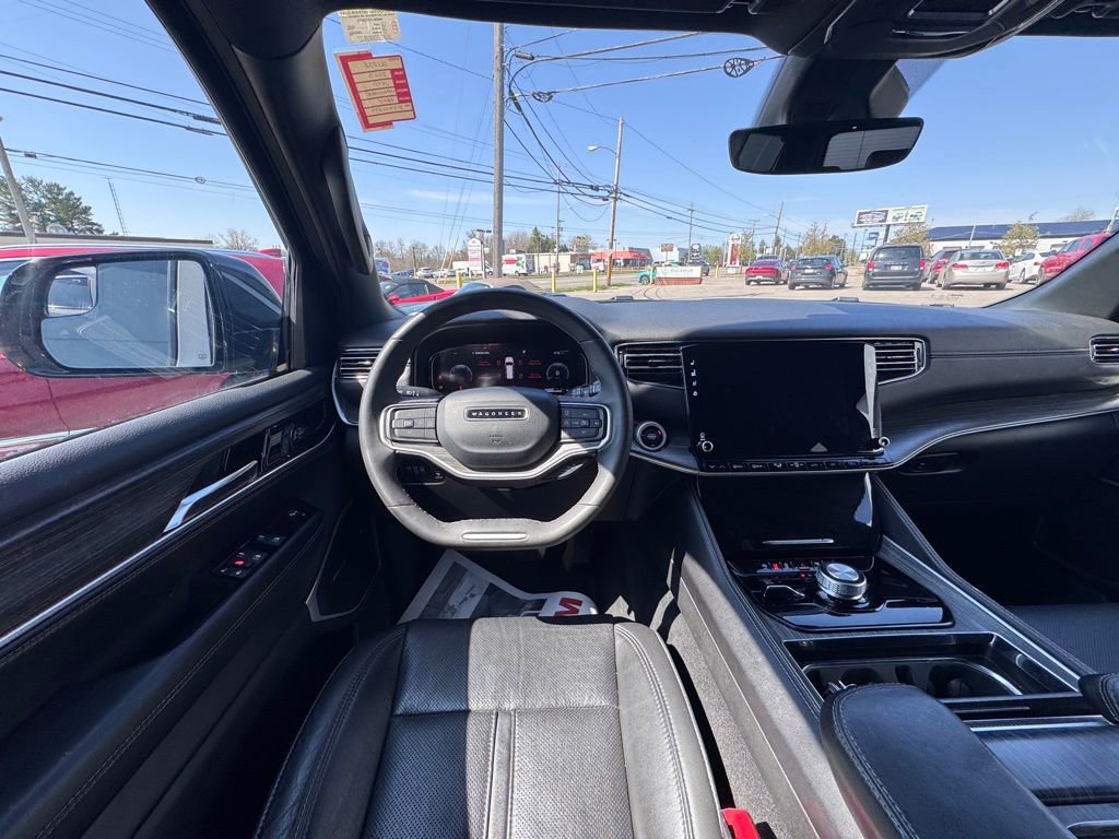 Used 2023 Jeep Wagoneer L Series II image 29