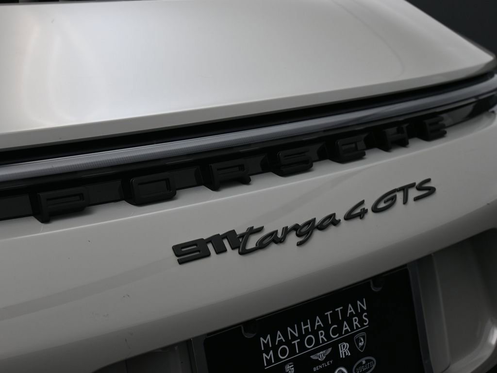 Certified 2022 Porsche 911 Targa 4 GTS image 15