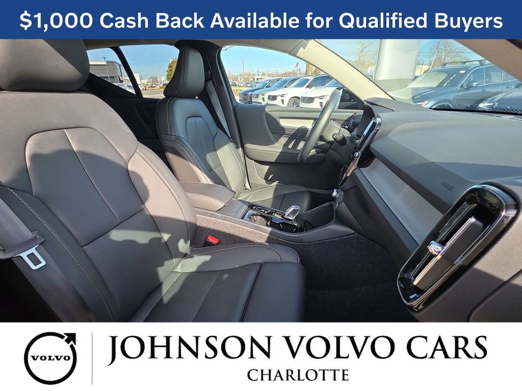 New 2026 Volvo XC40 B4 Plus w/ Protection Package Premier FWD image 10