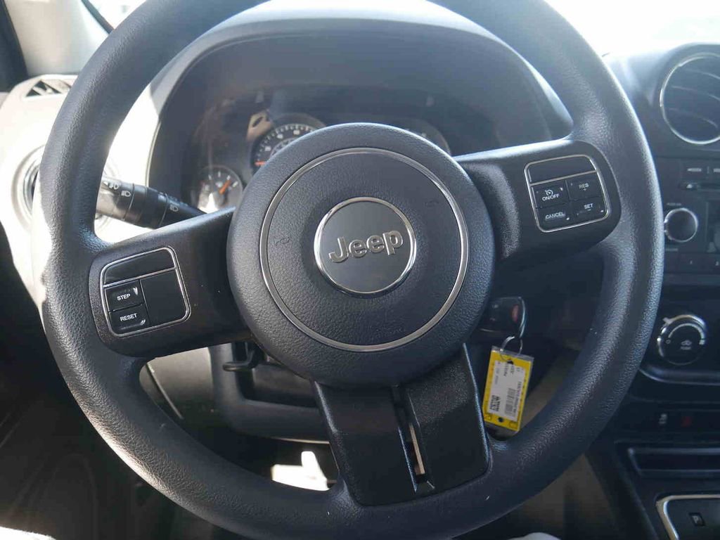 Used 2015 Jeep Patriot Sport w/ Power Value Group image 28