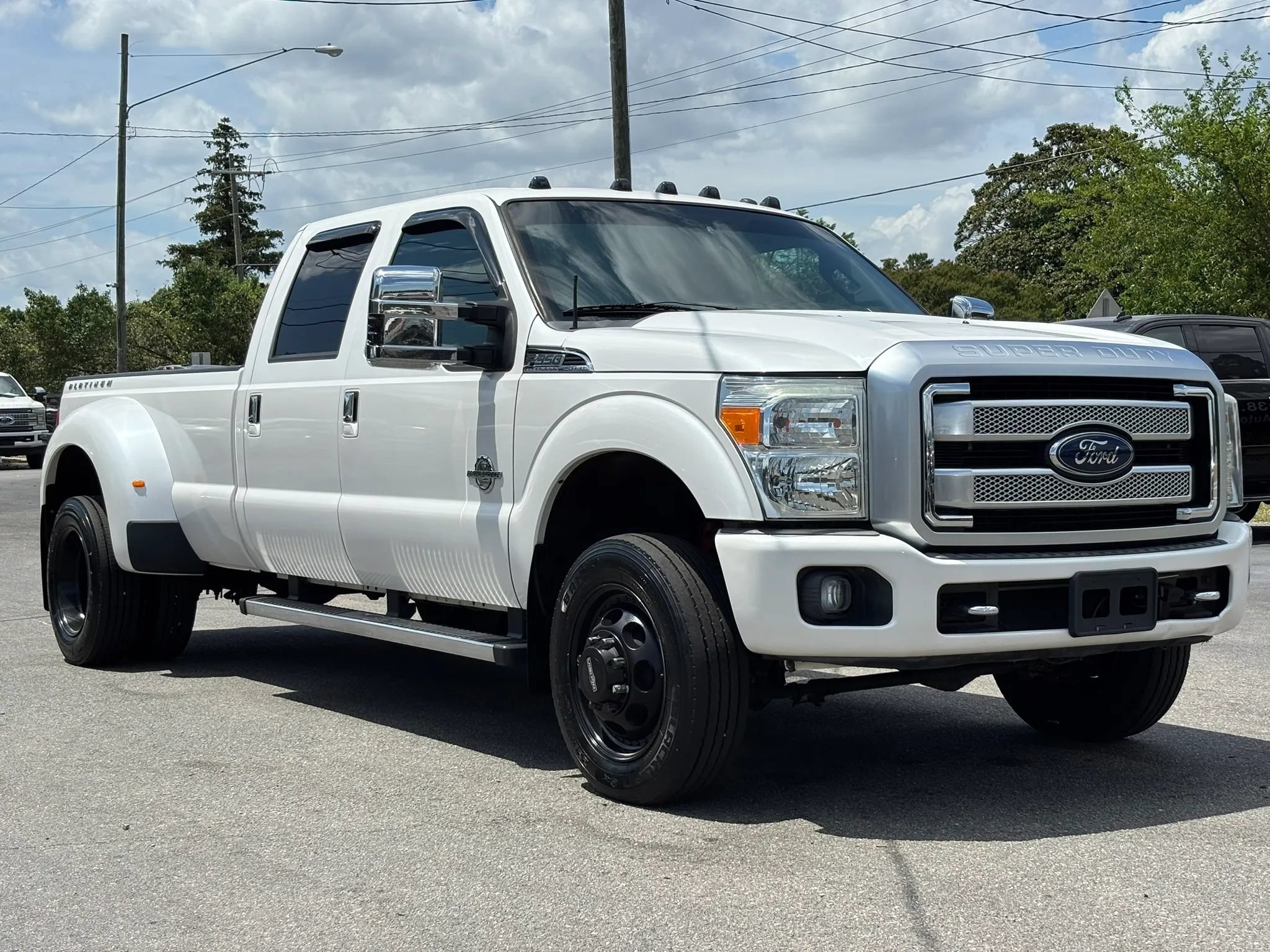 Used 2016 Ford F350 Platinum AWD/4WD image 3