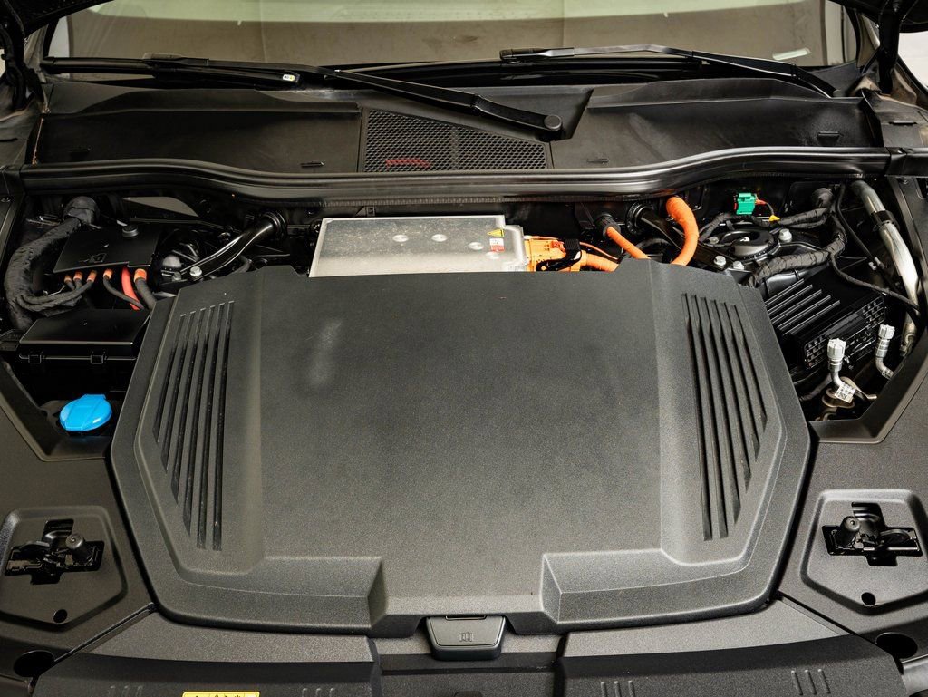 Used 2021 Audi e-tron Premium w/ Convenience Plus Package AWD/4WD image 46