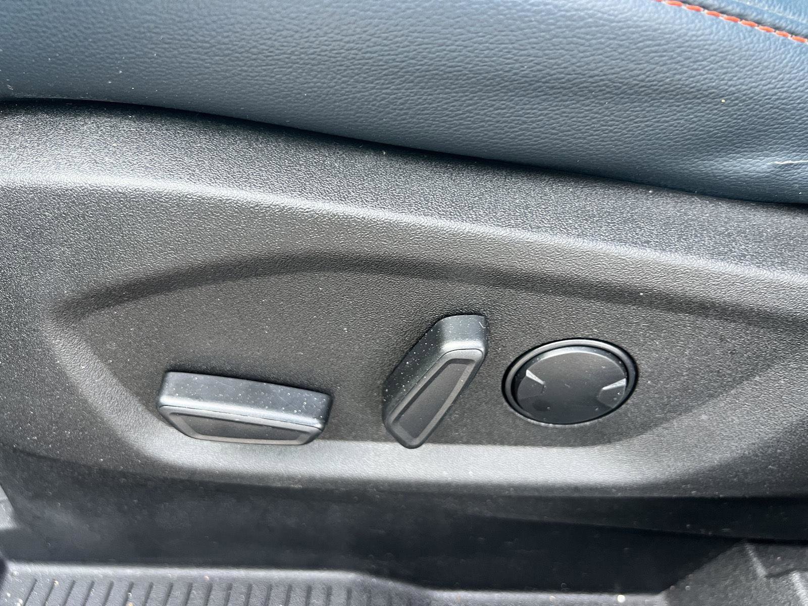 Certified 2023 Ford Edge SEL w/ Sport Appearance Package image 12