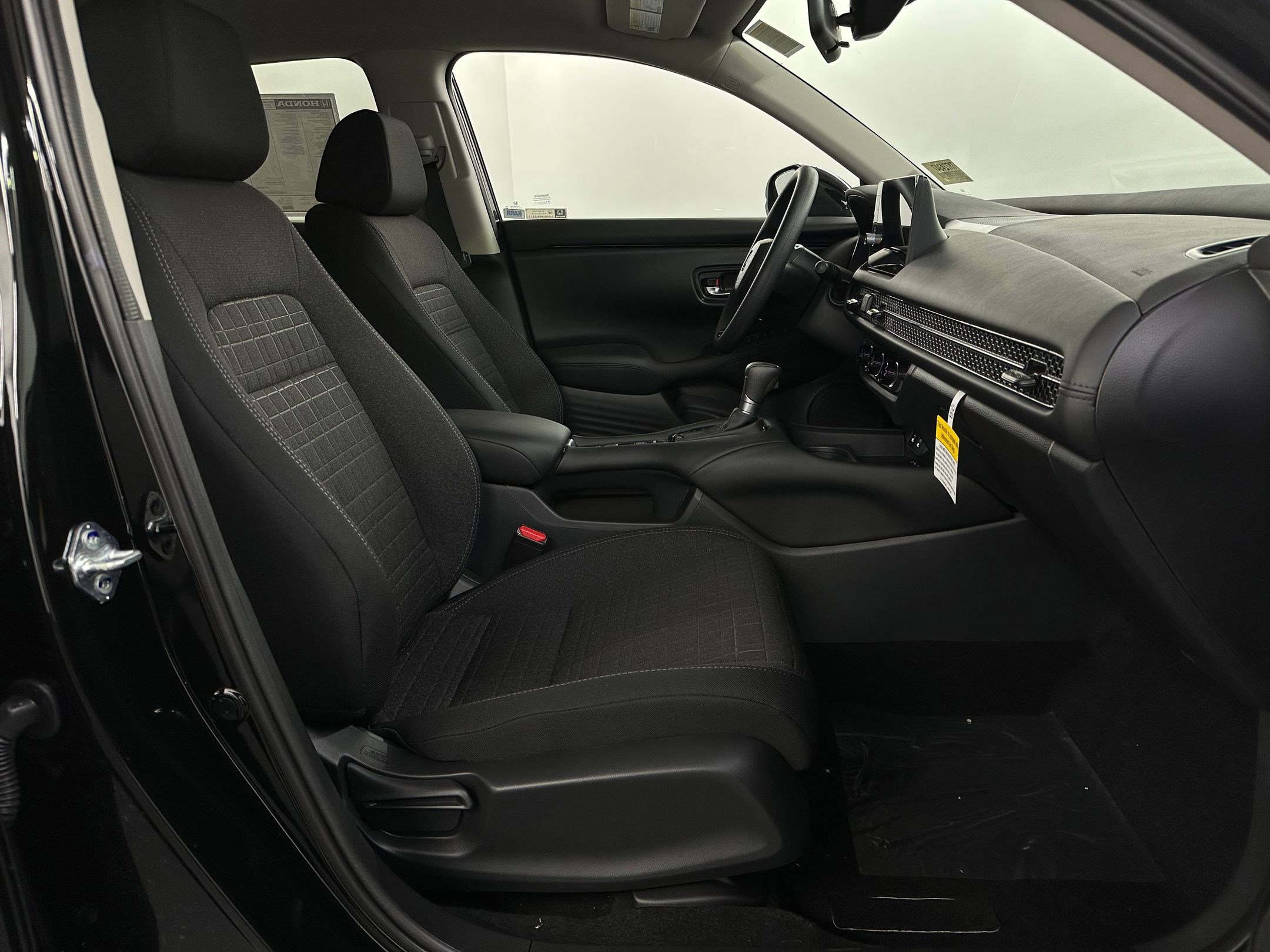 New 2026 Honda HR-V LX image 31