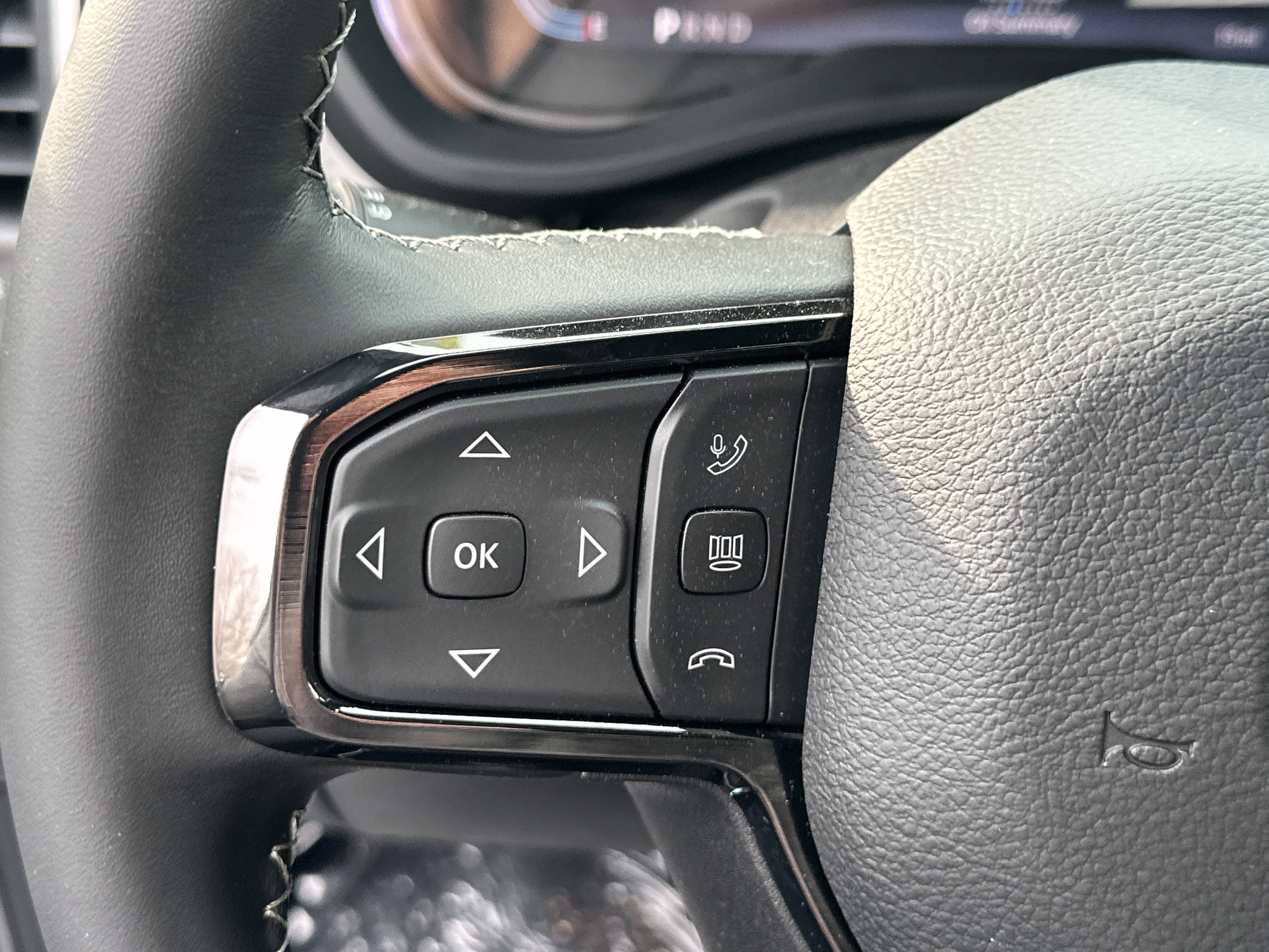 New 2026 RAM 2500 Limited AWD/4WD image 11