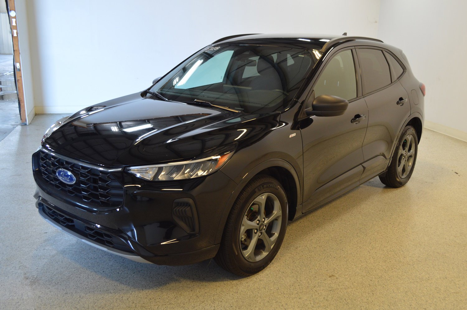 Used 2023 Ford Escape ST-Line w/ Tech Pack #1 image 7