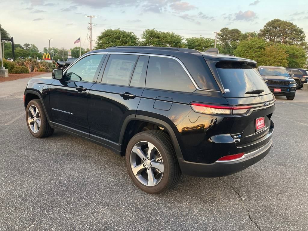 New 2024 Jeep Grand Cherokee Limited 4xe w/ Luxury Tech Group II image 3