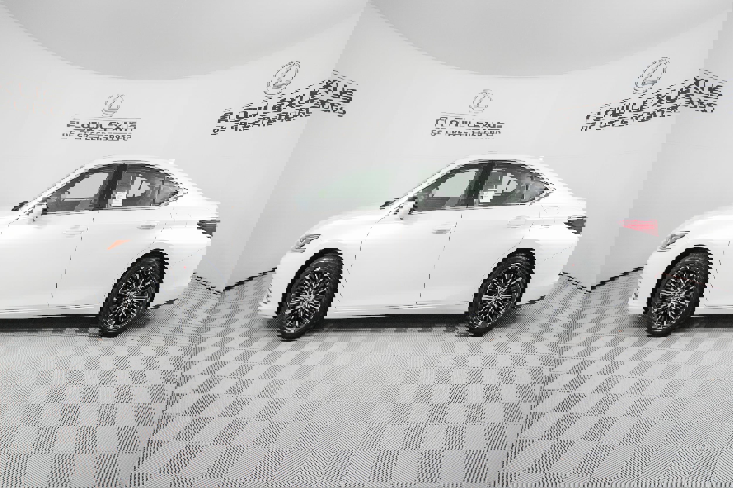 New 2025 Lexus ES 350 w/ Premium Package image 4