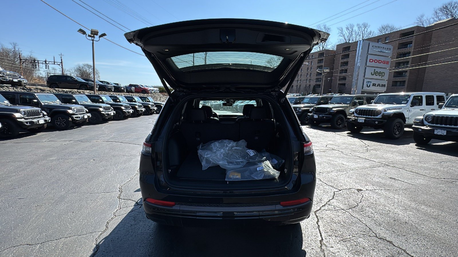 New 2026 Jeep Grand Cherokee Limited AWD/4WD image 28