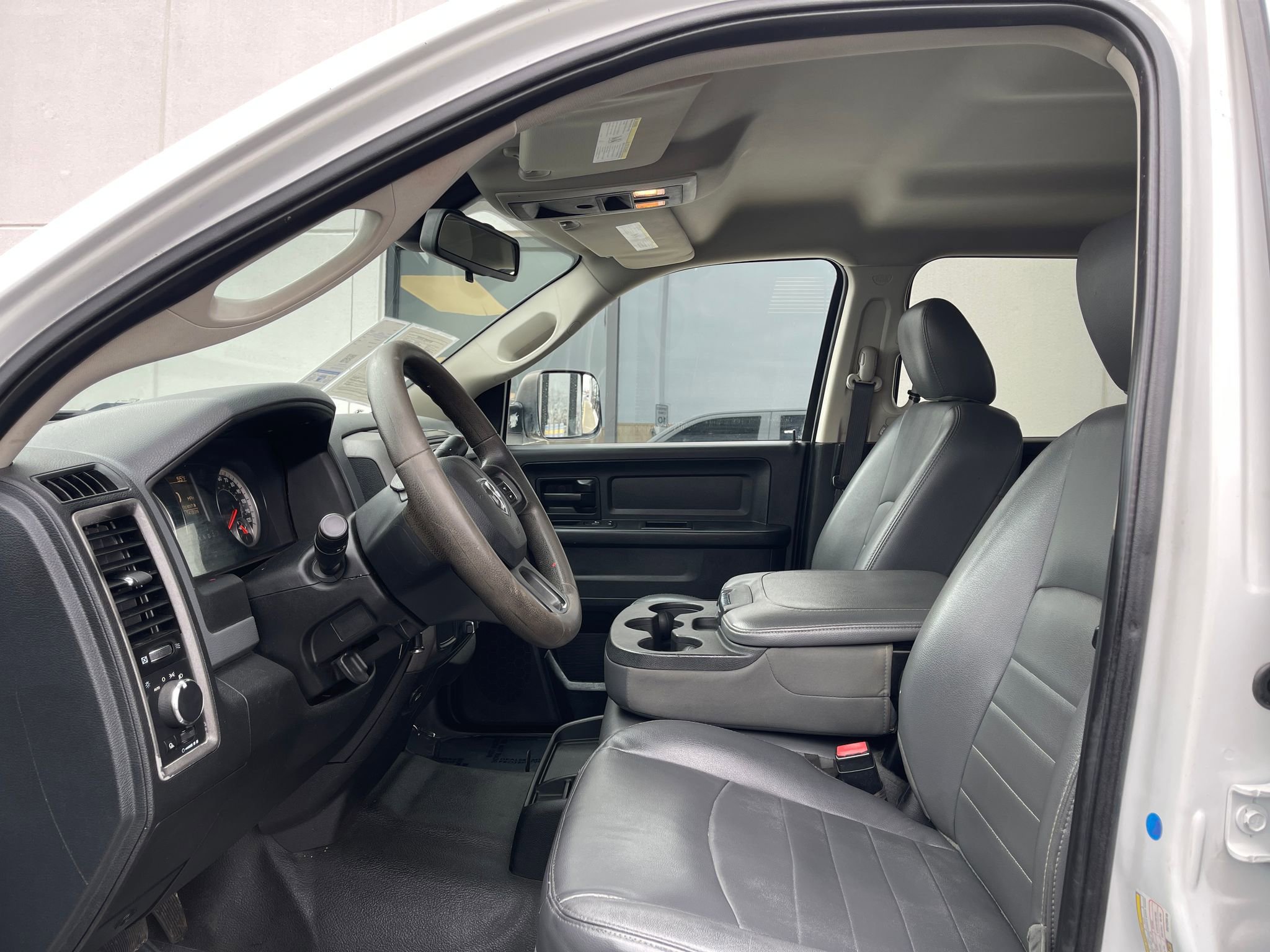Used 2016 RAM 2500 Tradesman image 10