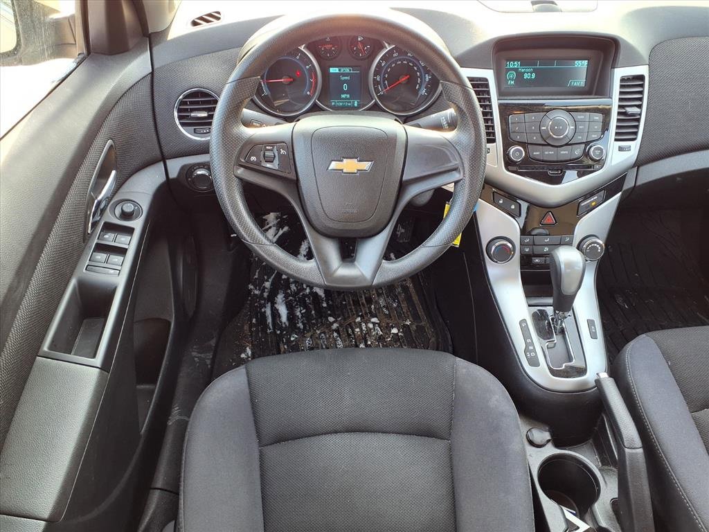 Used 2014 Chevrolet Cruze LT image 10