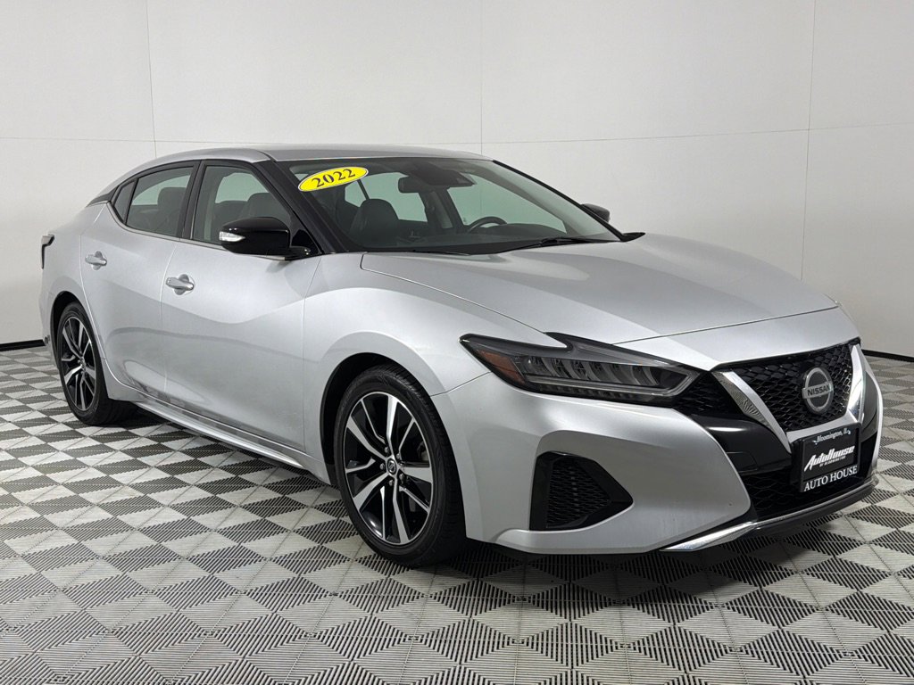 Used 2022 Nissan Maxima SV image 3