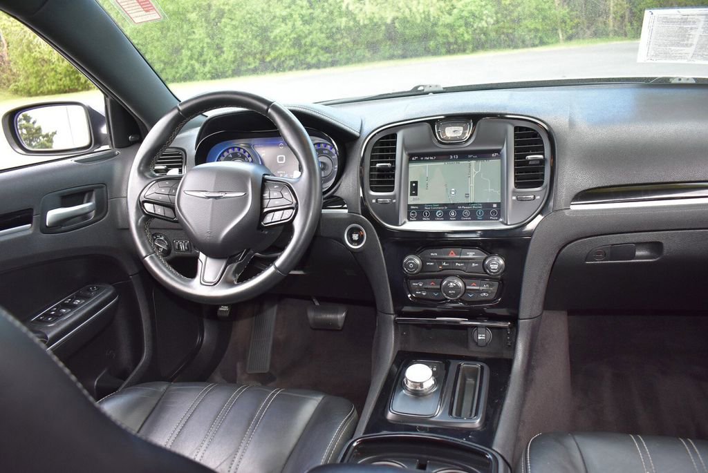 Used 2018 Chrysler 300 S w/ 300S Premium Group RWD image 28