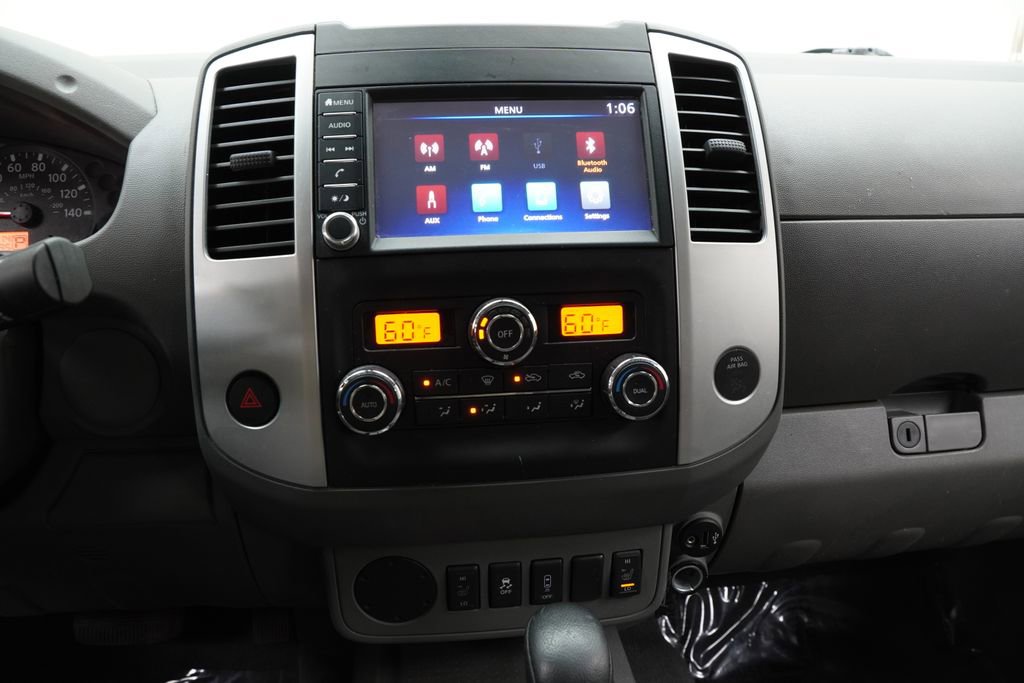 Used 2020 Nissan Frontier SV w/ Midnight Edition Floor Mats image 23