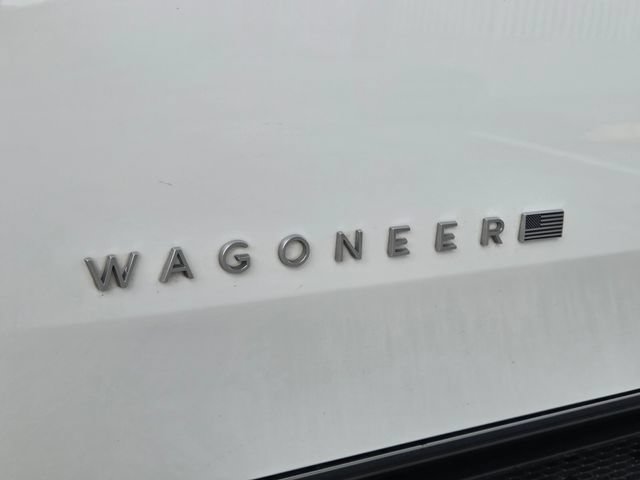 Certified 2022 Jeep Wagoneer Series III w/ Flexible Seating Group RWD image 12