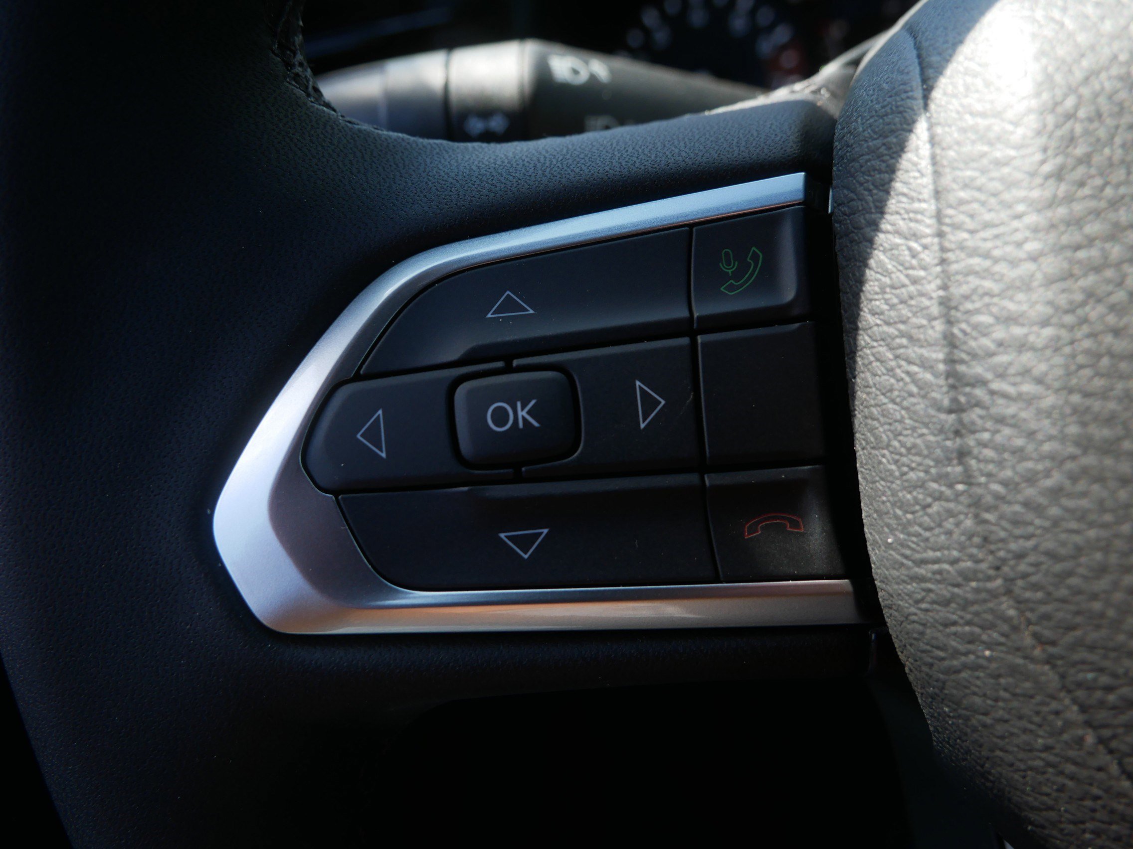 New 2026 Jeep Compass Latitude AWD/4WD image 9