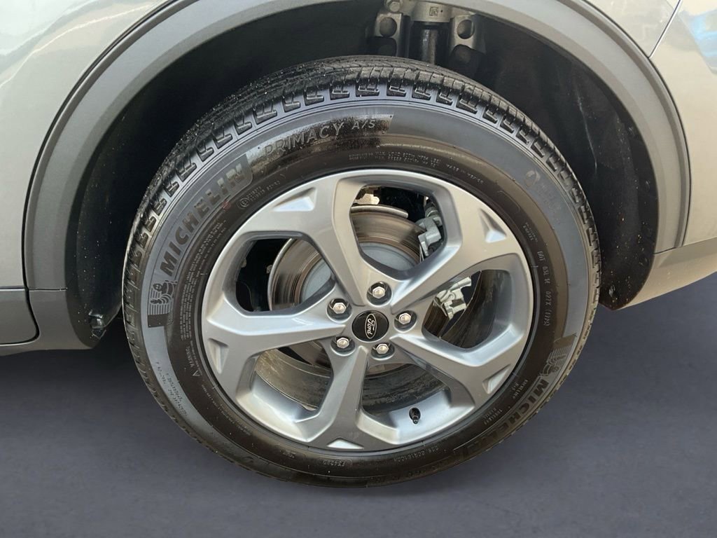 Used 2025 Ford Escape ST-Line image 14