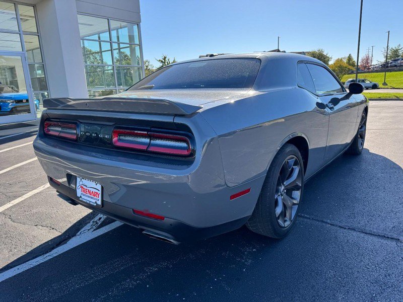 Used 2019 Dodge Challenger R/T RWD image 3