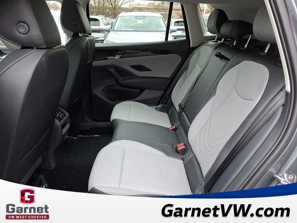 New 2026 Volkswagen Tiguan SE image 6