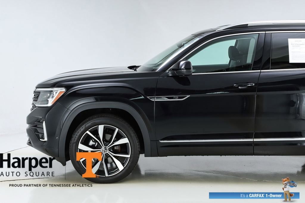 Used 2025 Volkswagen Atlas SEL Premium R-Line AWD/4WD image 3