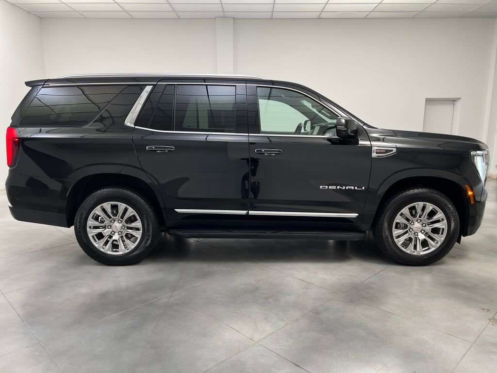 Used 2025 GMC Yukon Denali AWD/4WD image 8