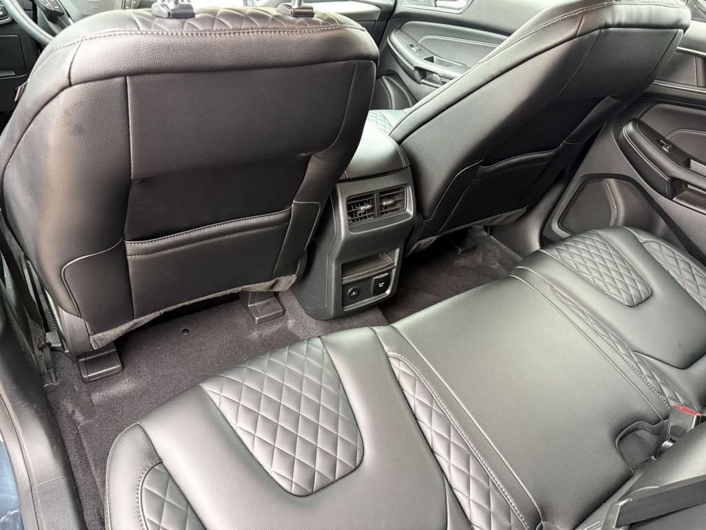 Used 2024 Ford Edge Titanium AWD/4WD image 26