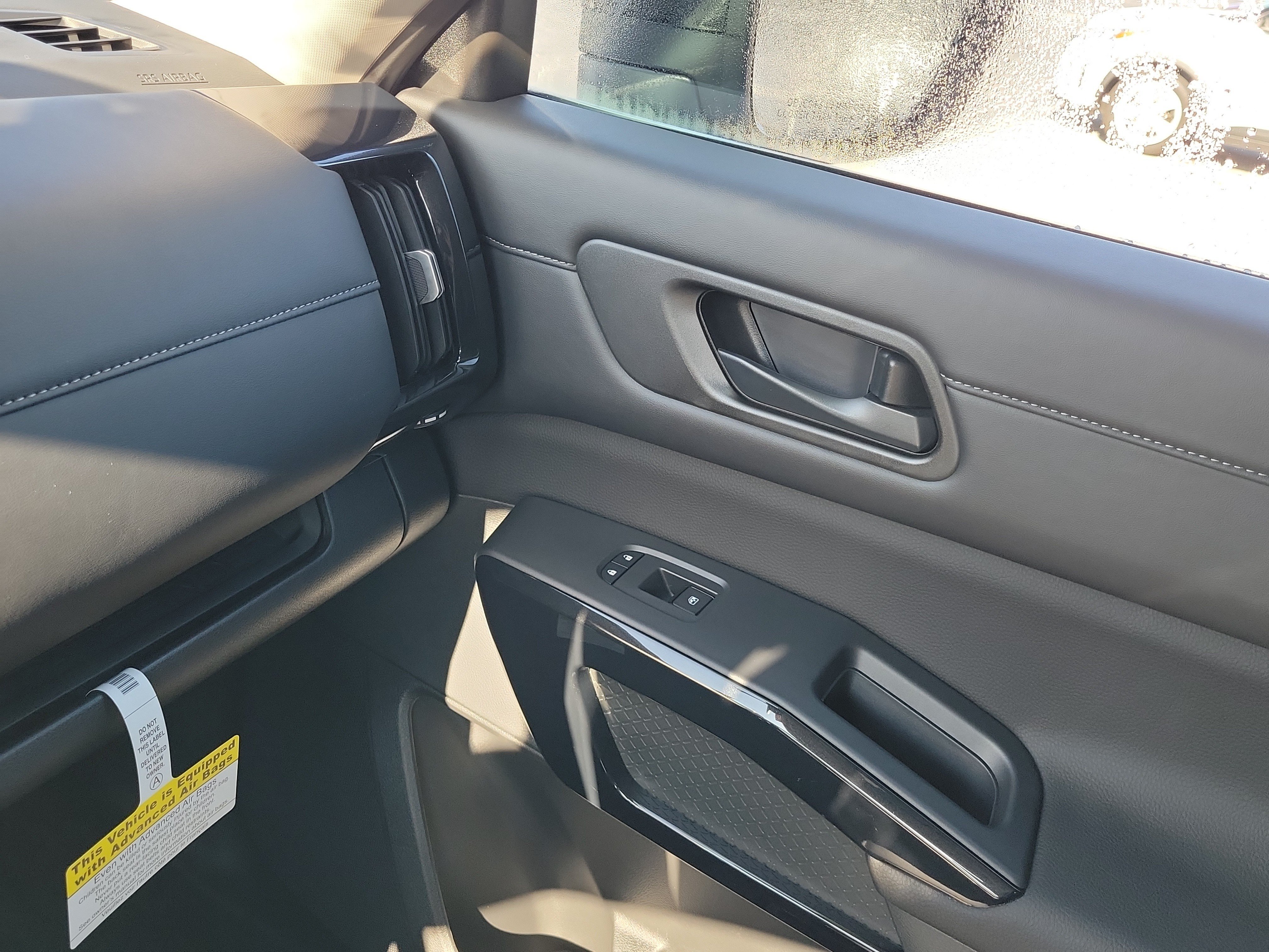 Certified 2026 Nissan Pathfinder SV FWD image 27