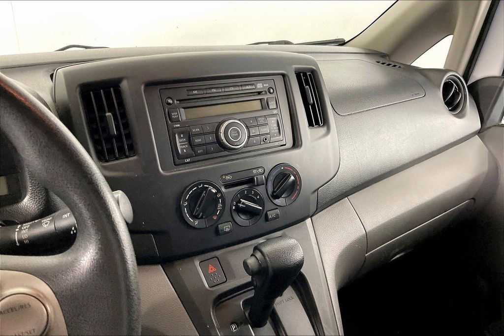 Used 2017 Nissan NV200 SV image 9