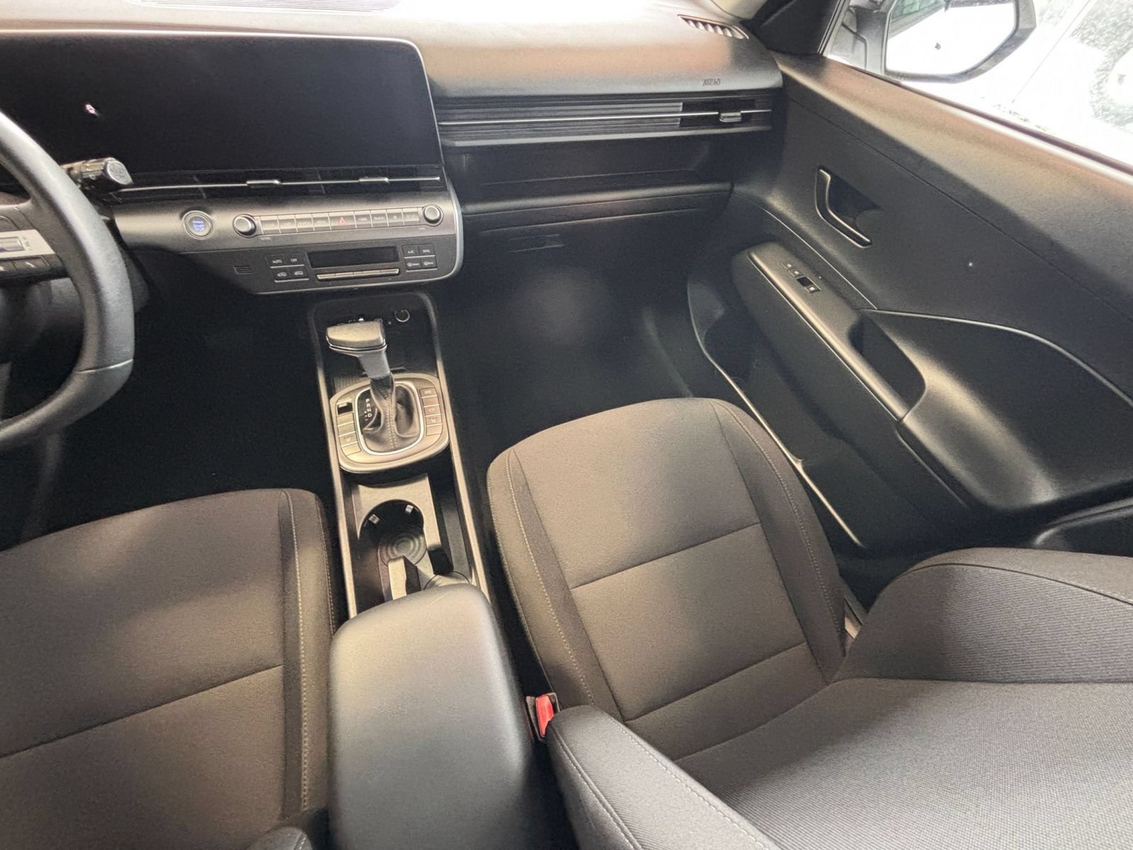 Used 2026 Hyundai Kona SEL Sport FWD image 34