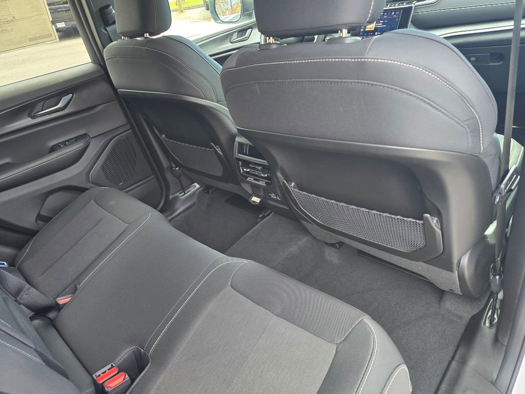 New 2025 Jeep Grand Cherokee Laredo X w/ Luxury Tech Group I image 28