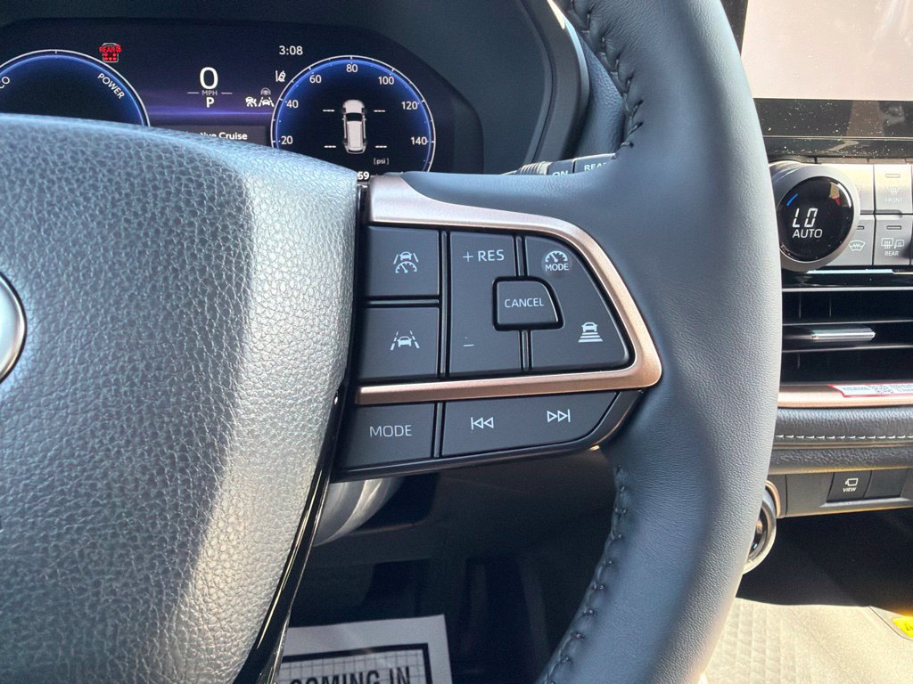 Used 2026 Toyota Grand Highlander AWD Hybrid image 31