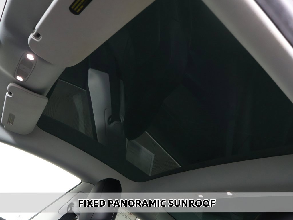 Used 2023 Tesla Model 3 Standard Range image 4