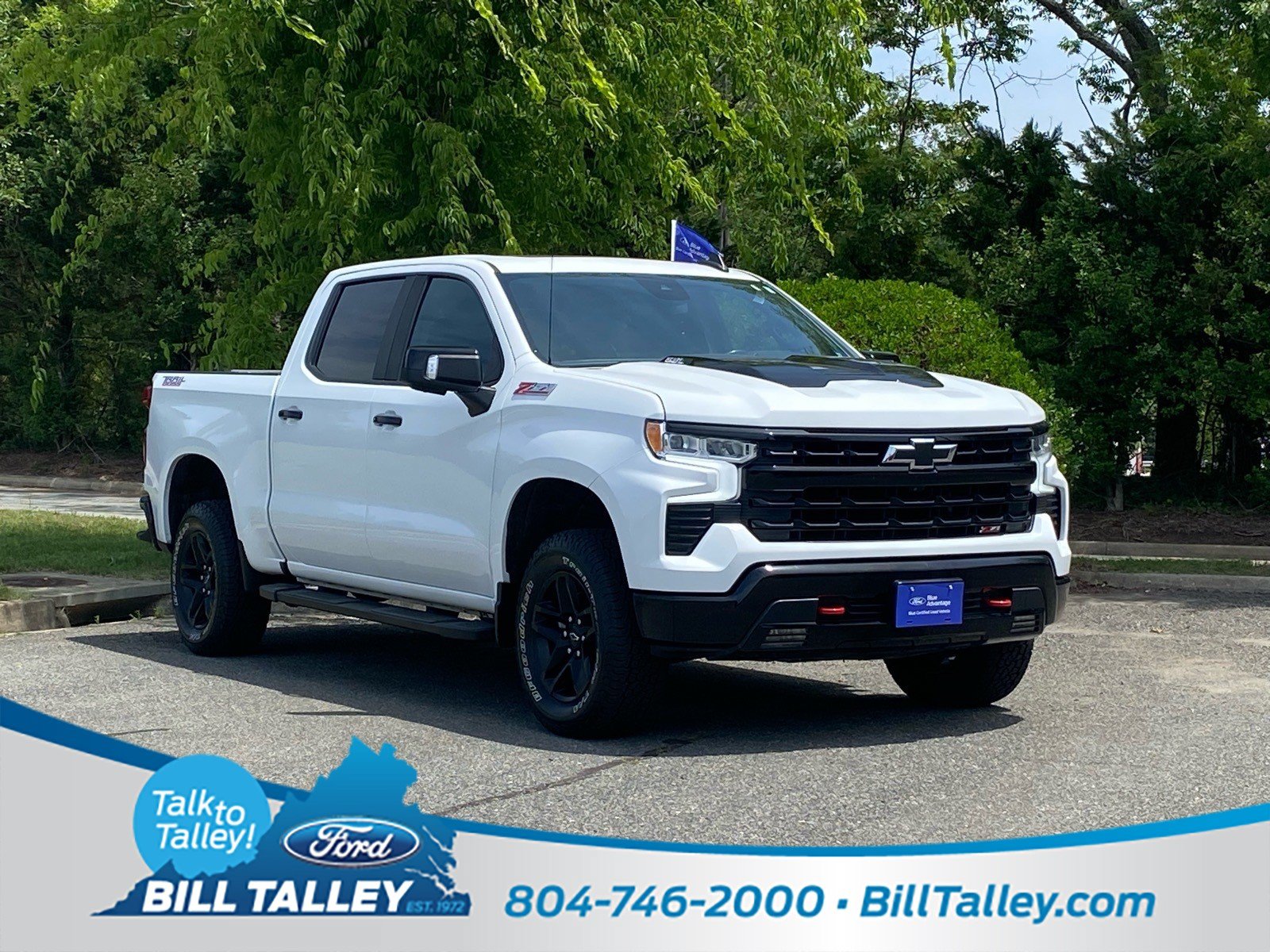 Used 2023 Chevrolet Silverado 1500 LT Trail Boss w/ Convenience Package II AWD/4WD image 1