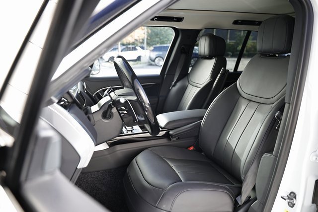 New 2025 Land Rover Range Rover SE image 25