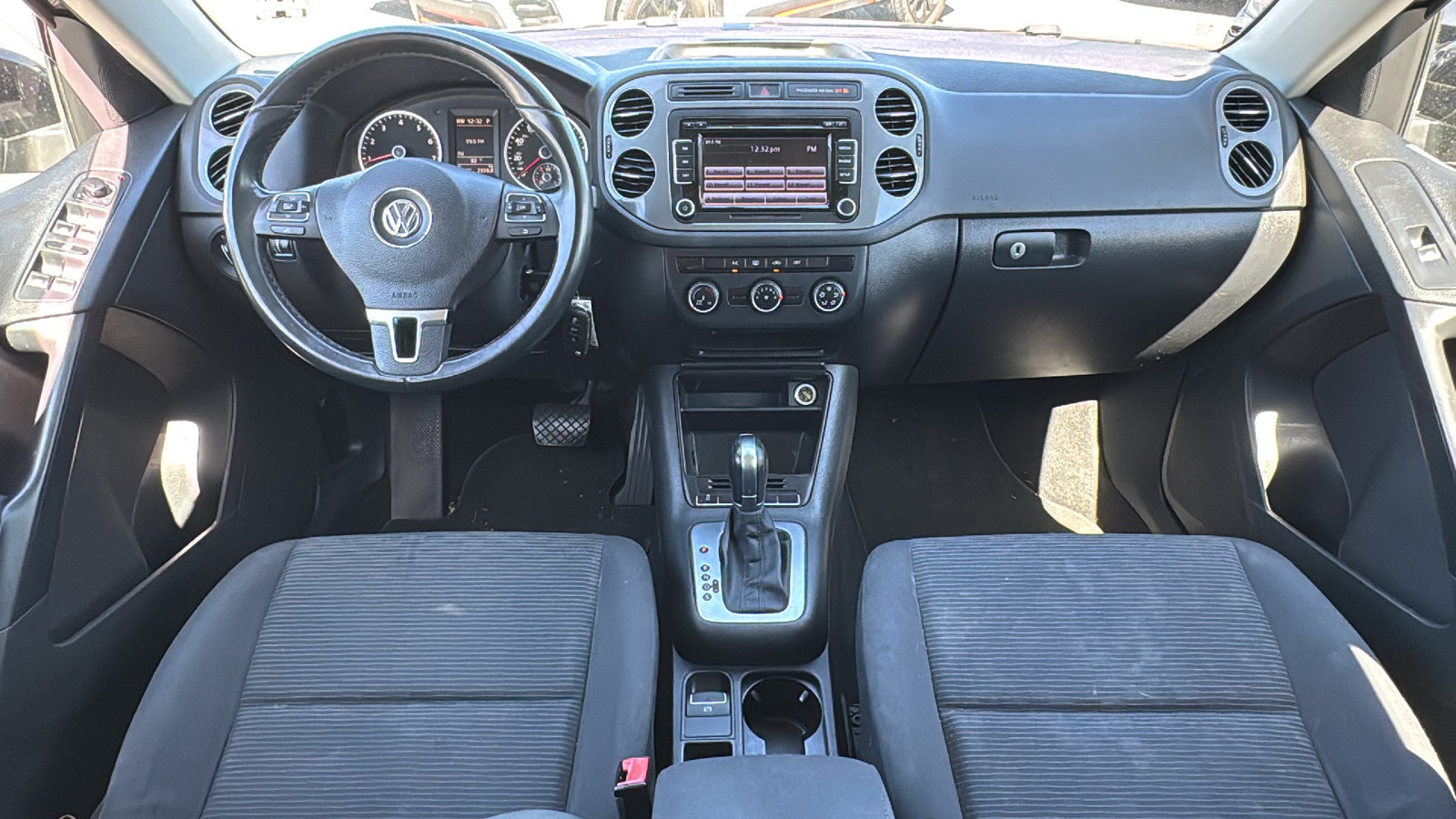 Used 2015 Volkswagen Tiguan S FWD image 12