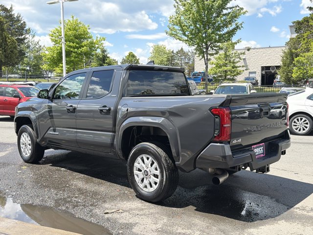 Used 2025 Toyota Tacoma SR5 AWD/4WD image 7