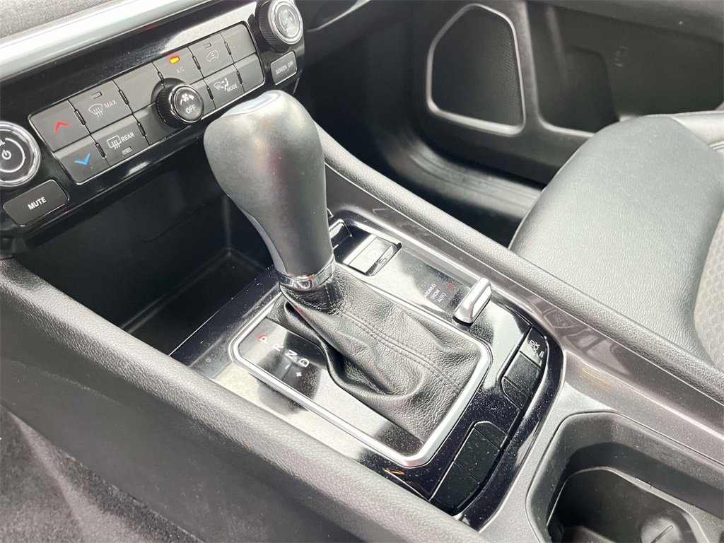 Used 2024 Jeep Compass Latitude image 22