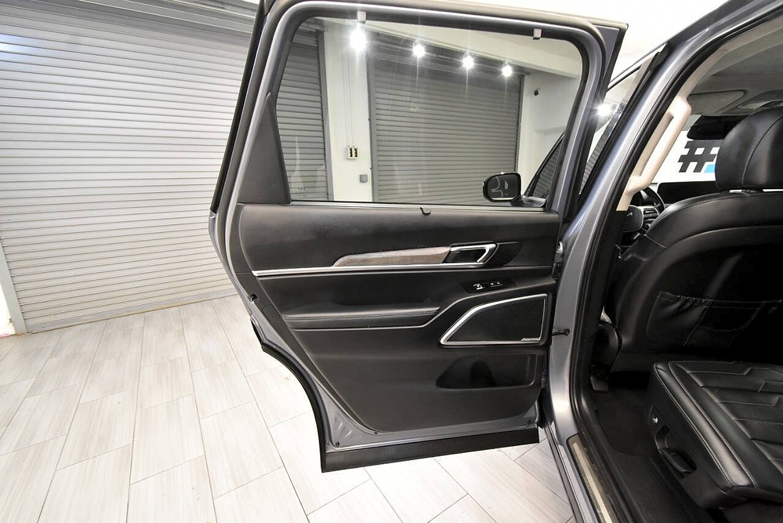 Used 2022 Kia Telluride SX w/ SX Prestige Package AWD/4WD image 16