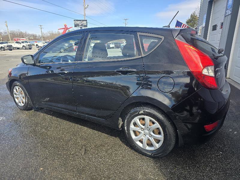 Used 2013 Hyundai Accent GS image 4