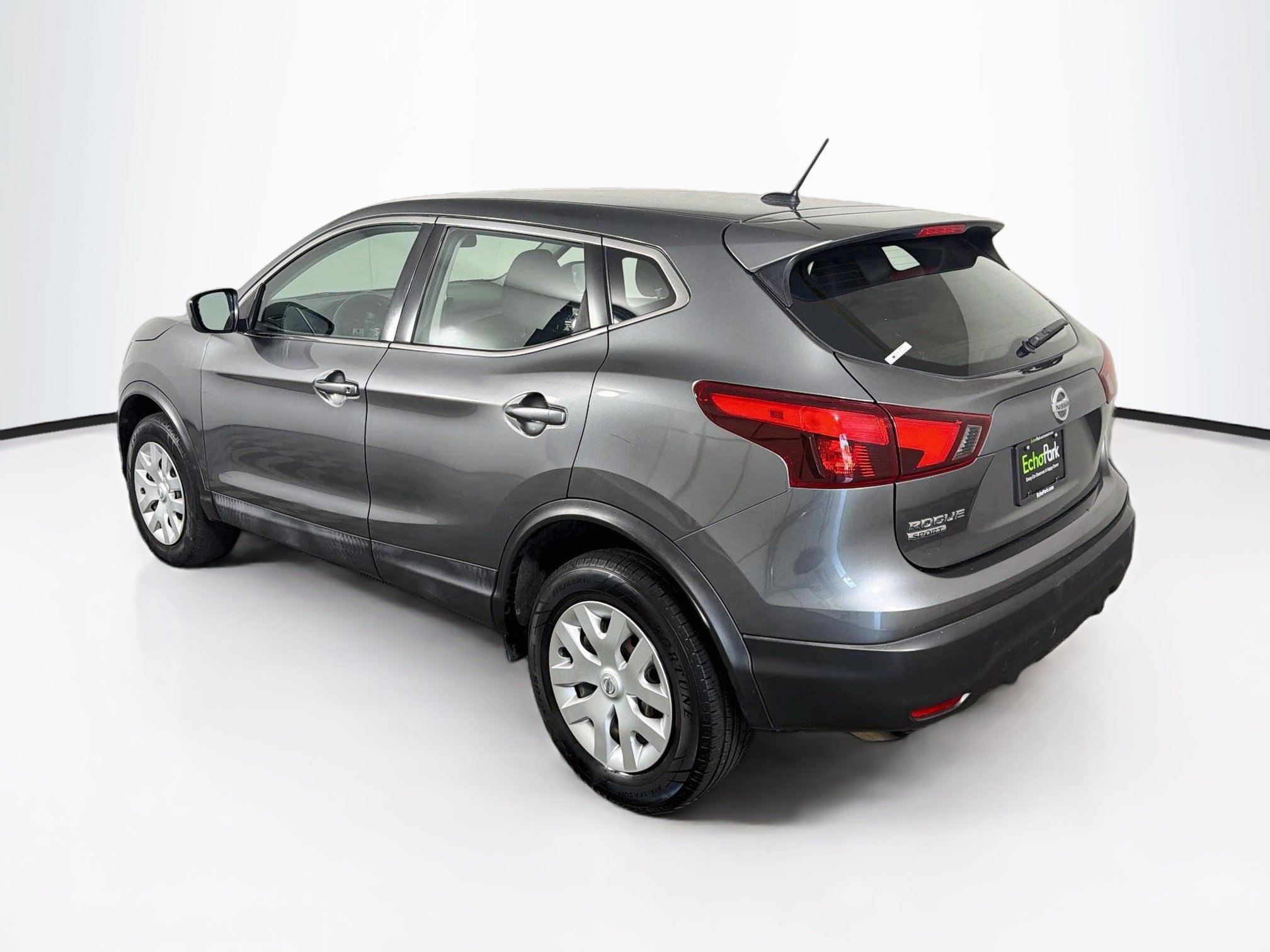 Used 2018 Nissan Rogue Sport S FWD image 5
