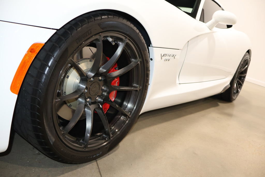Used 2015 Dodge Viper w/ Quick Order Package 22J GT image 14
