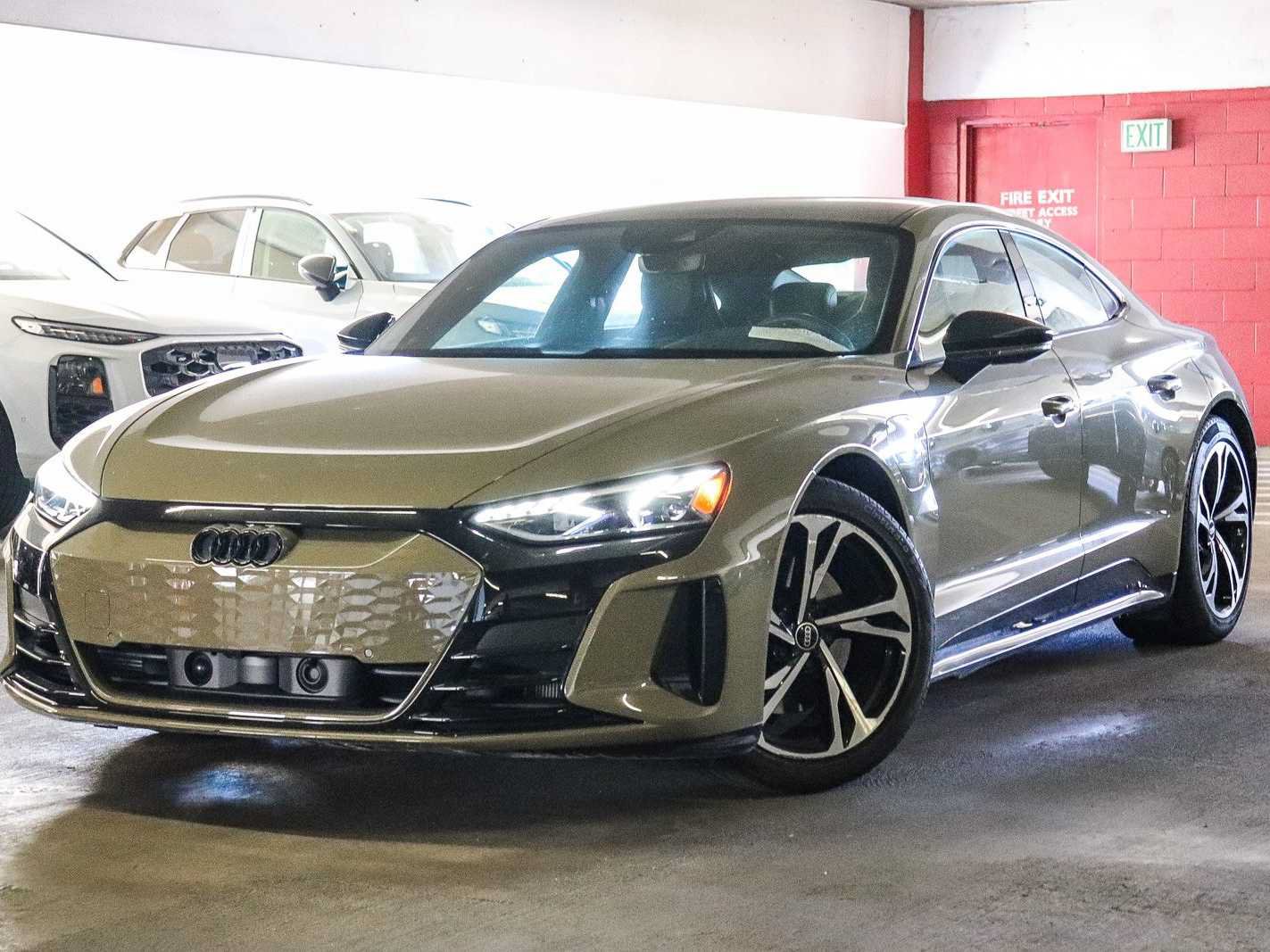 Used 2023 Audi e-tron GT Premium Plus w/ Performance Package AWD/4WD image 1