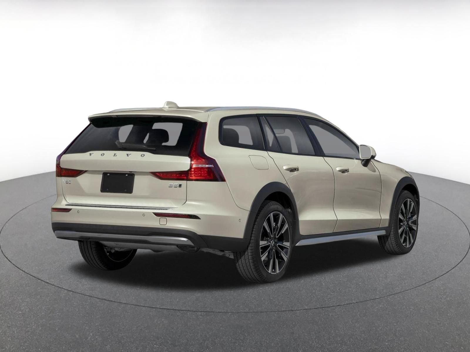 Used 2025 Volvo V60 B5 Cross Country Plus AWD/4WD image 17