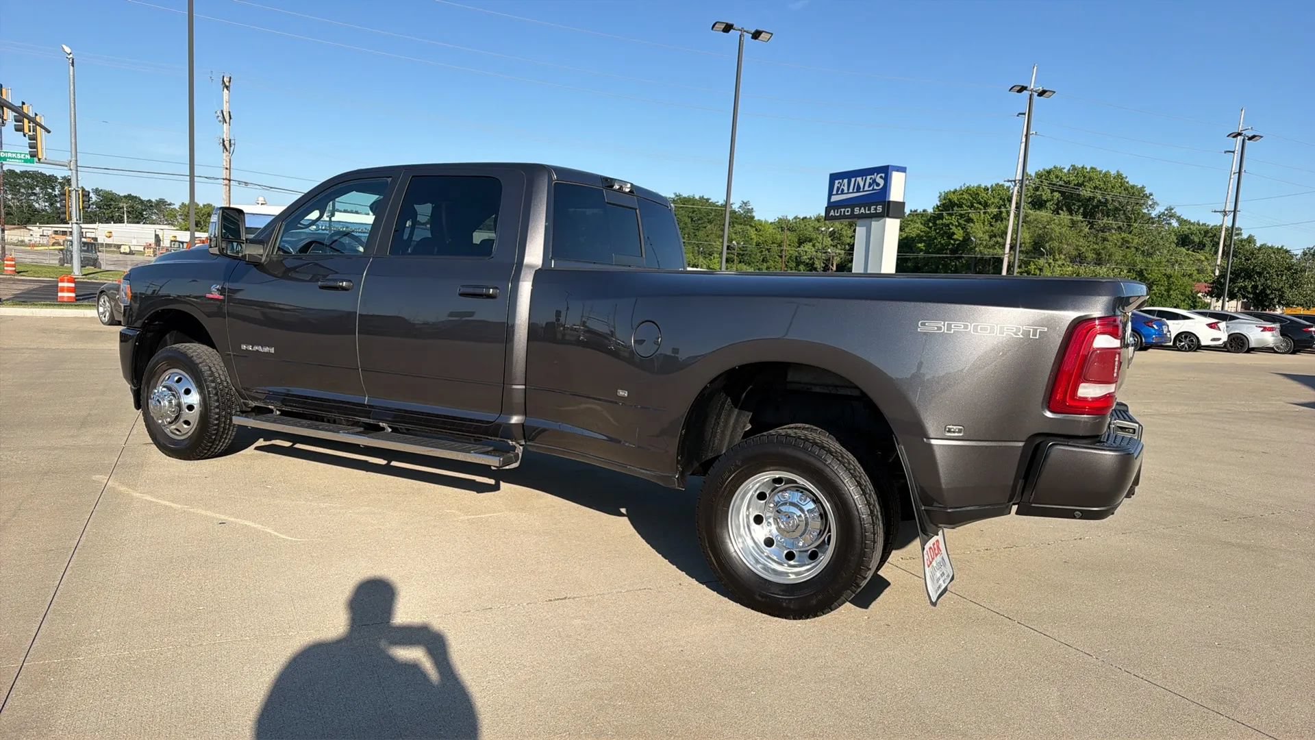 Used 2023 RAM 3500 Laramie AWD/4WD image 14