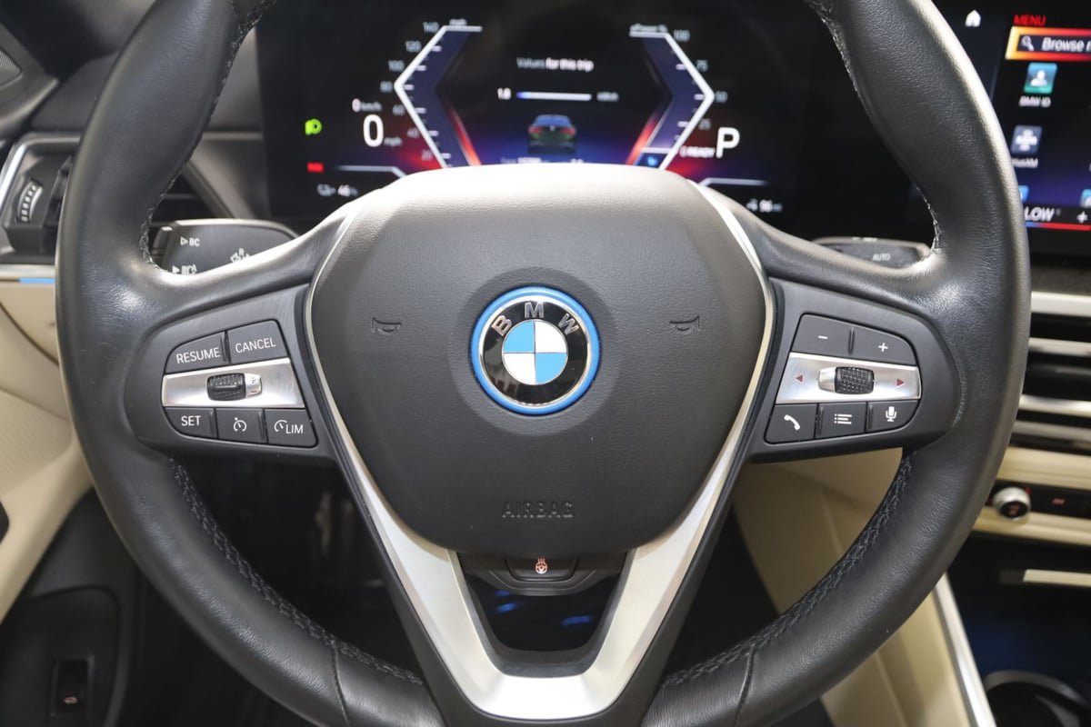 Used 2023 BMW i4 eDrive35 w/ Premium Package RWD image 46